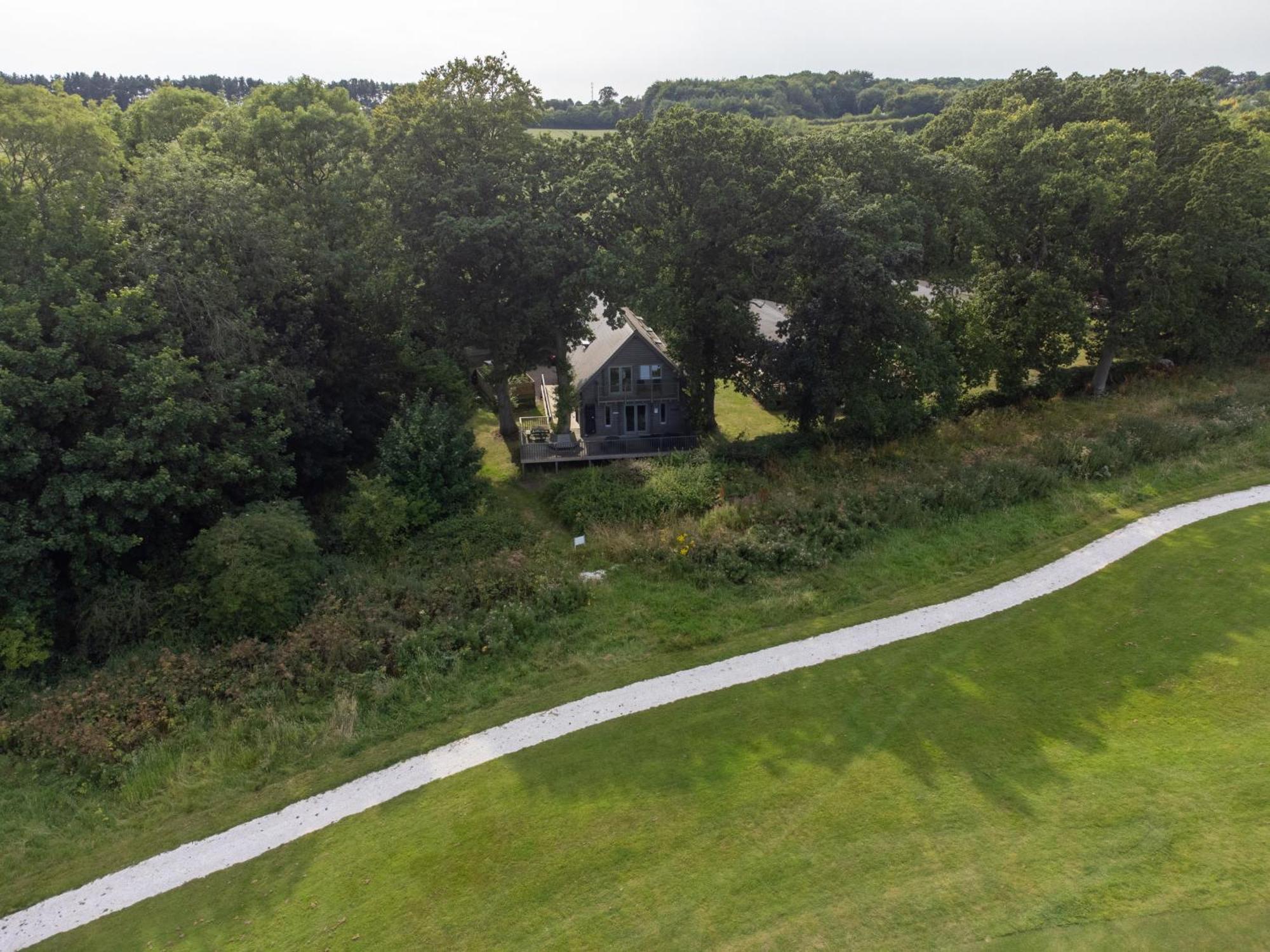 Ilodge Ultra Louth  ภายนอก รูปภาพ